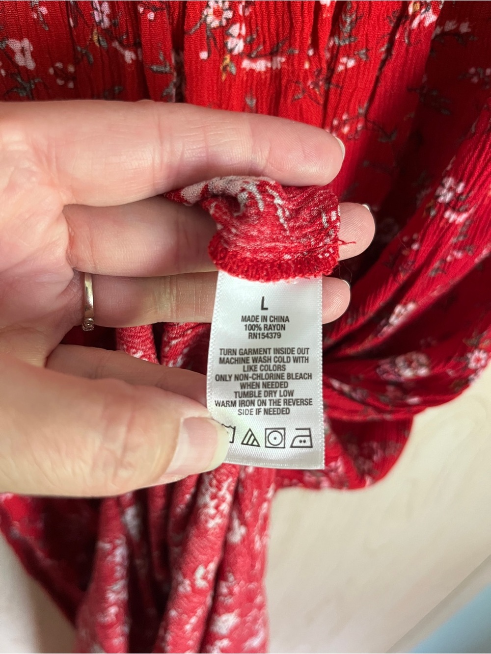 Aeropostale Red Floral Smocked On or Off The Shoulder Maxi Dress Sz Large - Picture 4 of 12